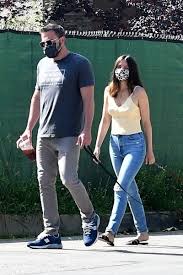 Ben affleck when someone unmatches him on raya pic.twitter.com/swkd2rfkxt. Ana De Armas And Ben Affleck Out With Their Dog In Brentwood 04 28 2020 Hawtcelebs