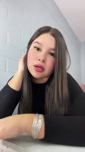 Cabello largo y belleza femenina