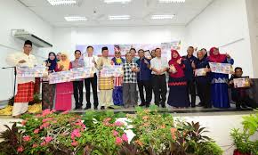 Pertandingan nasyid kategori sekolah rendah sempena karnival kesenian dan kebudayaan islam fpl 2019 pada 26 dan 27. Pertandingan Keceriaan Bulan Kebangsaan Di Selatan Tanah Air Meriah Malaysia Aktif