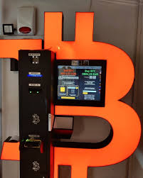 General current worldwide average bitcoin atm fee is 8.4% for buying bitcoins from machines, and 5.4% for selling bitcoins for cash. How To Use A Bitcoin Atm Binance Academy