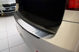 Octavia ii was also called laura in india where the czech manufacturer wanted to help the local market distinguish it from the 1997 model. Ladekantenschutz Skoda Octavia Ii Combi 1z Edelstahl Car Parts Expert