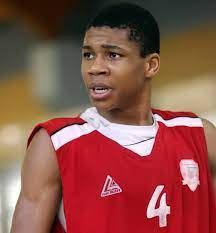 Check spelling or type a new query. Giannhs Antetokoynmpo Apo Ta Sepolia Sthn Elit Toy Nba Fwto Binteo Lamianow Gr