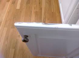 Great Advise On Repair And Or Painting Over This Surface Area Laminate Cabinets Thermofoil Cabinets Laminate Kitchen Cabinets