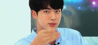 Vater, mutter, älterer bruder (kim seok joong, 2 jahre . 8 Reasons Why We All Need A Kim Seokjin In Our Lives The Honey Pop