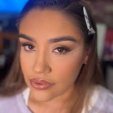 💚 @citycolorcosmetics Canvas Base in “Mintie” Paradise Love Palette Be  Bold Cut Liner in “Black” Be Bold Color Liner in “Minty Fresh” @fentybeauty  Sun Stalk'r Face + Eye Bronzer Highlighter Palette Sun