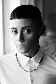 Ave maria to piąty studyjny album artystki, który ukaże się 10 września 2021. Maria Peszek Maria Portrait Chain Necklace