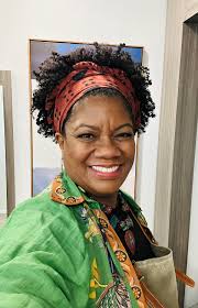 Budget Brenda has hit the airwaves! Can't believe how fast this came out as  I just filmed it last month! Thank you to @daviselen and @smartfinal for  the chance to save money