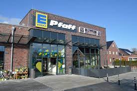 Er soll mit ihnen einkaufen. Hier Wird Einkaufen Zum Erlebnis Edeka Pfaff In Esens Uberzeugt Mit Grosser Vielfalt Und Echtem Wohlfuhlambiente