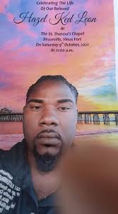 Dara Leon's Instagram, Twitter & Facebook