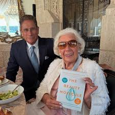 NICHOLAS PERRICONE, M.D. HEALTHY AGING EXPERT