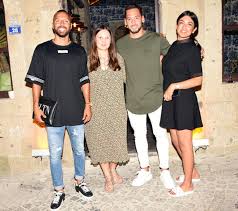 Çalhanoğlu'nun boşanma duyurusunun ardından eşi sinem çalhanoğlu bir yanıt mesajı yayınladı. Alacati Da Futbol Zirvesi Magazin Haberleri