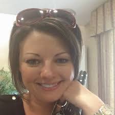 Jennifer Seratt's Instagram, Twitter & Facebook