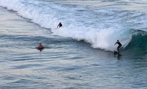 Authorities have now extended the ban on. Surfers To Return To Australia S Famous Bondi Beach Closed Due To Covid 19 La Prensa Latina Media