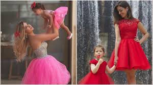 اشيك مجموعة فساتين مناسبات خطوبه او فرح لام وبنتها لابسين Dresses Prom Dresses Formal Dresses