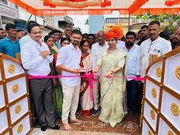 Apolitical movement begins in support of Bedti-Varada river-linking project  In support of the river-linking project, representatives of different  political parties attending a meeting together under the leadership of  seers of various mutts