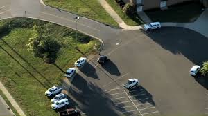 BB Gun Scare: Smithfield-Selma HS on Lockdown! Students Safe? - Imagen principal del artículo
