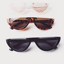 Yeni Model Gunes Gozlukleri Web Sitesinde Link Profilde Www Vintagecoboutique Com Butun Modellere Web Sitesinden Ulasa Gunes Gozlukleri Gozluk Gunes