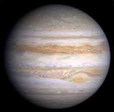 But perhaps the most impressive feature about jupiter is its sheer size. Der Jupiter