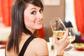 Bella Donna Che Cena Ristorante — Foto stock di © minervastock #220218760