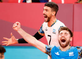 Facundo conte has the final say at the net! Father Sought Son Seeks Volleyball Gives The Conte Family A Third Chance Infobae