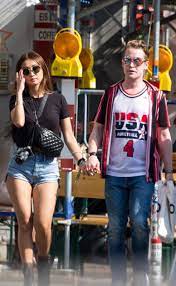 ↑ 1 2 tom kershaw. Photos From Macaulay Culkin And Brenda Song S Cutest Pics E Online