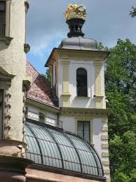 Thurn und taxis gartenschau in regensburg: Turm Mit Furstenkrone Bild Von Schloss Thurn Und Taxis Regensburg Tripadvisor