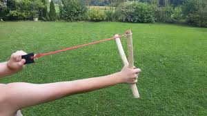 Basteln Mit Holz 5 Zwille Steinschleuder Selber Bauen Kinder Basteln Mit Holz Kinder Holz Kinder Basteln Holz