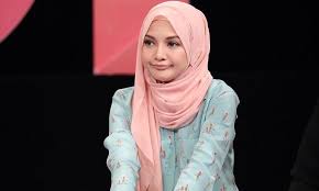 Nabil bersama dengan fattah amin dan nellofa , degar cerita neelofa ada terlepas cakap something , jom tengok. Neelofa Jangan Kaitkan Saya Lagi Dengan Fattah Amin