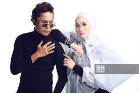 List download lagu mp3 hafiz suio dan adira (4:81 min), last update apr 2021. Takdir Tercipta Imbas Kisah Cinta Lama
