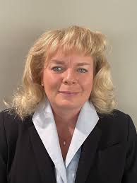 Cheryl Rayburn's Instagram, Twitter & Facebook