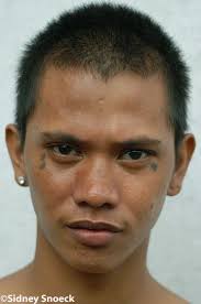 In some places, the tattoo can mean a lengthy prison sentence, while in others it signifies that the wearer has committed murder. Teardrop Tattoos And The Meaning Behind Them Authoritytattoo