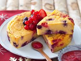 Decouvrez Notre Recette Facile Et Rapide De Biscuit De Polenta Aux Fruits Rouges Sur Cuisine Actuelle Retrouvez Les Etapes De Recette Biscuit Recette Polenta