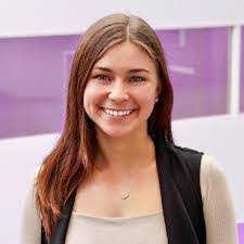 Tabitha Ogle's Instagram, Twitter & Facebook