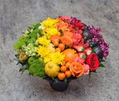 Fruit Flower Bouquet In 2020 Fruit Flower Basket Order Flowers Flowers Bouquet
