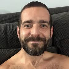 International Poppers Day-Interview of the Poppers Day Creator