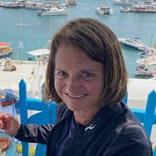 Lisa Turnbaugh's Instagram, Twitter & Facebook