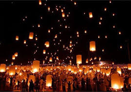 Floating Chinese Lanterns There S A Magical Scene In Tangled Just Like This Wedding Lanterns Chinese Lanterns Wedding