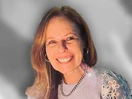 Carole Gilman's Instagram, Twitter & Facebook