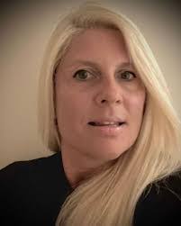 Anne Needleman's Instagram, Twitter & Facebook