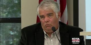 Meade commission suspends Alan Aker