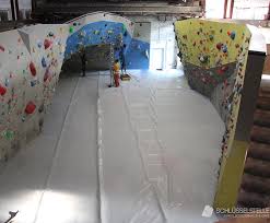 Bouldern in hannover könnt ihr in der beta boulderhalle von montag bis freitag: Galerie Schlusselstelle Jungs Boulderhalle Cafe In Siegen