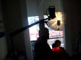 Web de espectáculos de perfil.com. Carlitos Bala Backstage En Dental Total Youtube