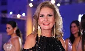 كشف الفنان القدير عزت العلايلي كواليس عدد من أهم أفلامه خلال حلوله ضيفا على برنامج صاحبة السعادة مع الإعلامية والفنانة إسعاد يونس، حيث روى عزت أن النجمة يسرا أصيبت. Ù…ØµØ± Ø§Ù„ÙÙ†Ø§Ù†Ø© ÙŠØ³Ø±Ø§ ØªØ¹Ù„Ù‚ Ø¹Ù„Ù‰ Ø£Ù†Ø¨Ø§Ø¡ ØªØ¯Ù‡ÙˆØ± Ø­Ø§Ù„ØªÙ‡Ø§ Ø§Ù„ØµØ­ÙŠØ© Ø¨Ø³Ø¨Ø¨ ÙÙŠØ±ÙˆØ³ ÙƒÙˆØ±ÙˆÙ†Ø§ Rt Arabic