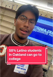 Aumento del 20% en estudiantes latinos elegibles para universidades en  Oakland