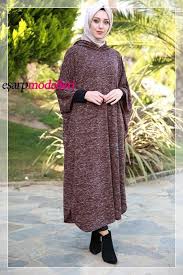 Uzun Kollari Bol Tunik Modeli Islami Giyim Abaya Tarzi Kadin