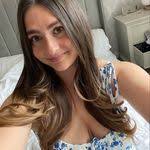 Sara Birt's Instagram, Twitter & Facebook