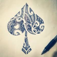 Espadas Maori A Vida E Um Jogo Voce So Precisa Saber Qual E A Hora Certa De Usar Cada Carta Na Manga Tatuagem Masculina Braco Tatuagem Maori