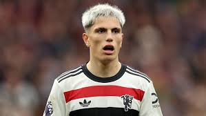 Alejandro Garnacho withdraws from Argentina squad with knee problem - BBC  Sport