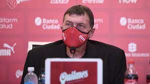 El equipo argentino todavía mantiene otra deuda con las águilas por el traspaso del paraguayo cecilio domínguez. Alerta En Independiente Julio Cesar Falcioni Dio Positivo De Coronavirus