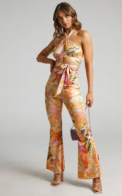 Romaine Halter Neck Two Piece Pant Set In Abstract Palm Showpo